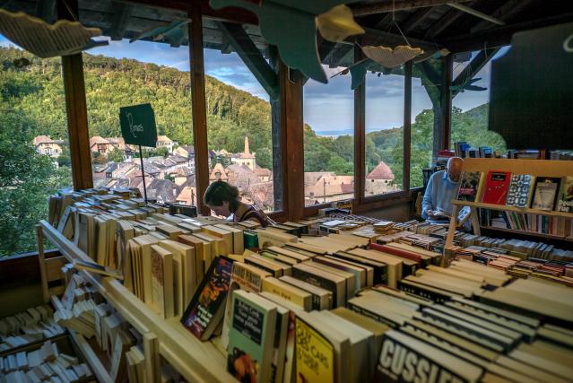 foire-aux-livres-de-romainmotier_DEFAULT.jpg