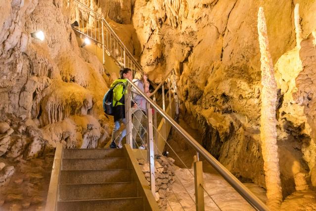 ylbr-vallorbe-grottes-c-www-vincentbourrut-ch-4_DEFAULT.jpg