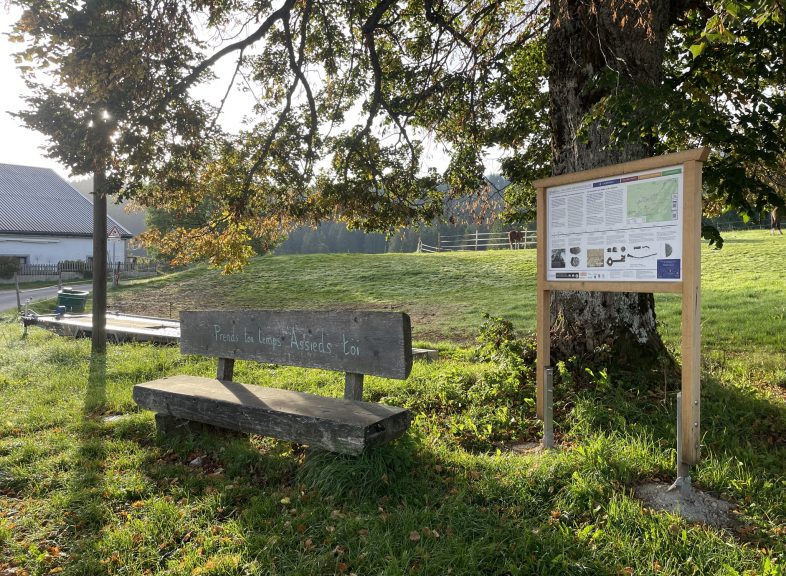 Balade archéologique Col des Etroits © ADNV - Justine Perrenoud