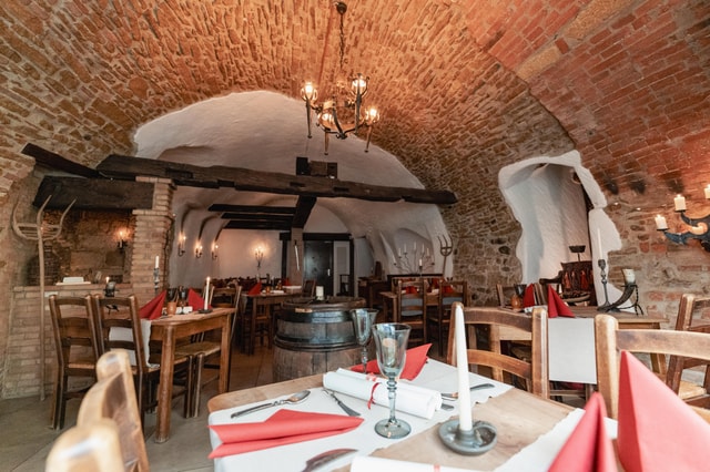 restaurant-l-arboulastre_DEFAULT.jpg