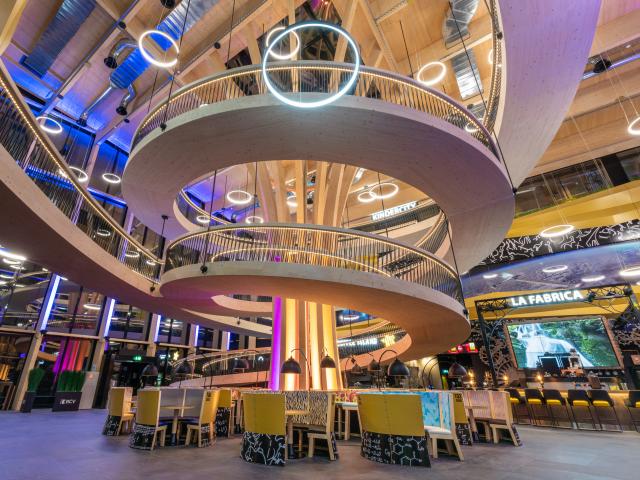 Atrium Night © EXPLORiT