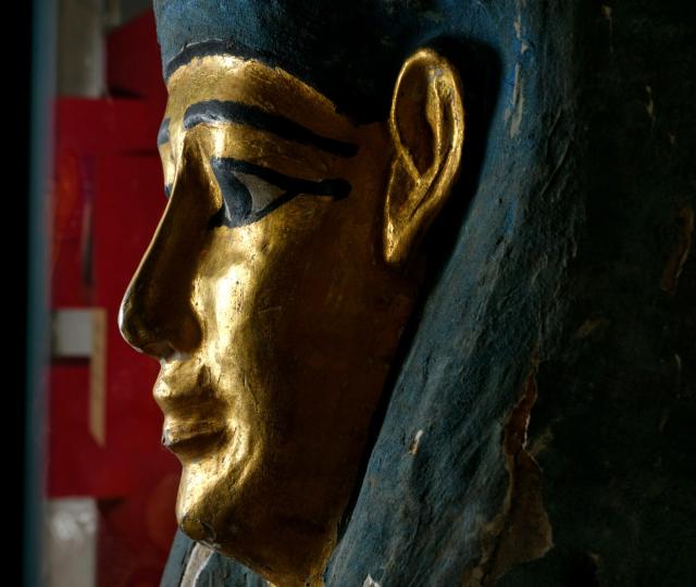 detail-du-sarcophage-egyptien-du-pretre-nes-shou-c-musee-d-yverdon-et-region-thierry-porchet_DEFAULT.jpg