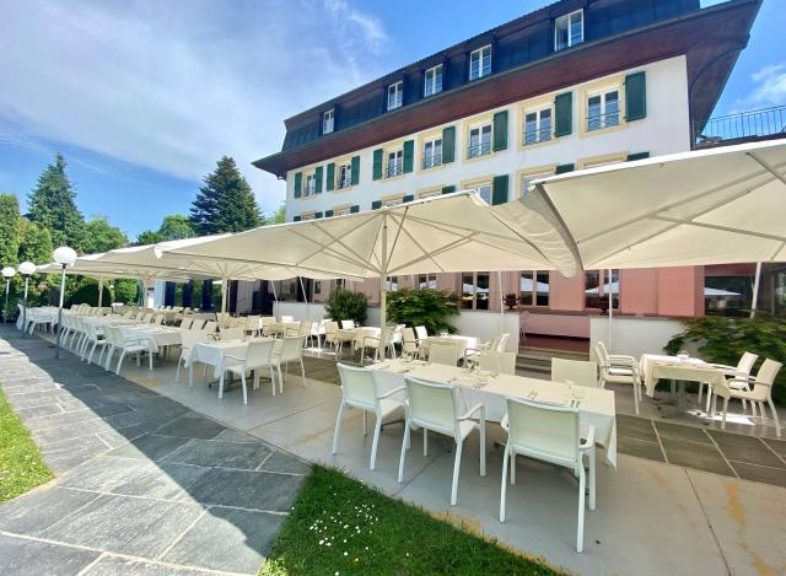hotel-la-prairie_DEFAULT.jpg