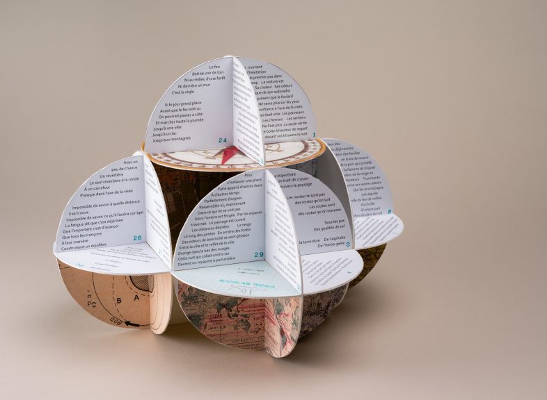 Projet de livre réalisé par Nicolas Rogg sur un texte imposé (La visée de Pierre Fankhauser) et présenté pour le Prix de la BCU Lausanne lors de la 5e édition du festival Tirage limité, rencontres romandes du livre d'artiste (Morges, les 7 et 8 septembre 2019).